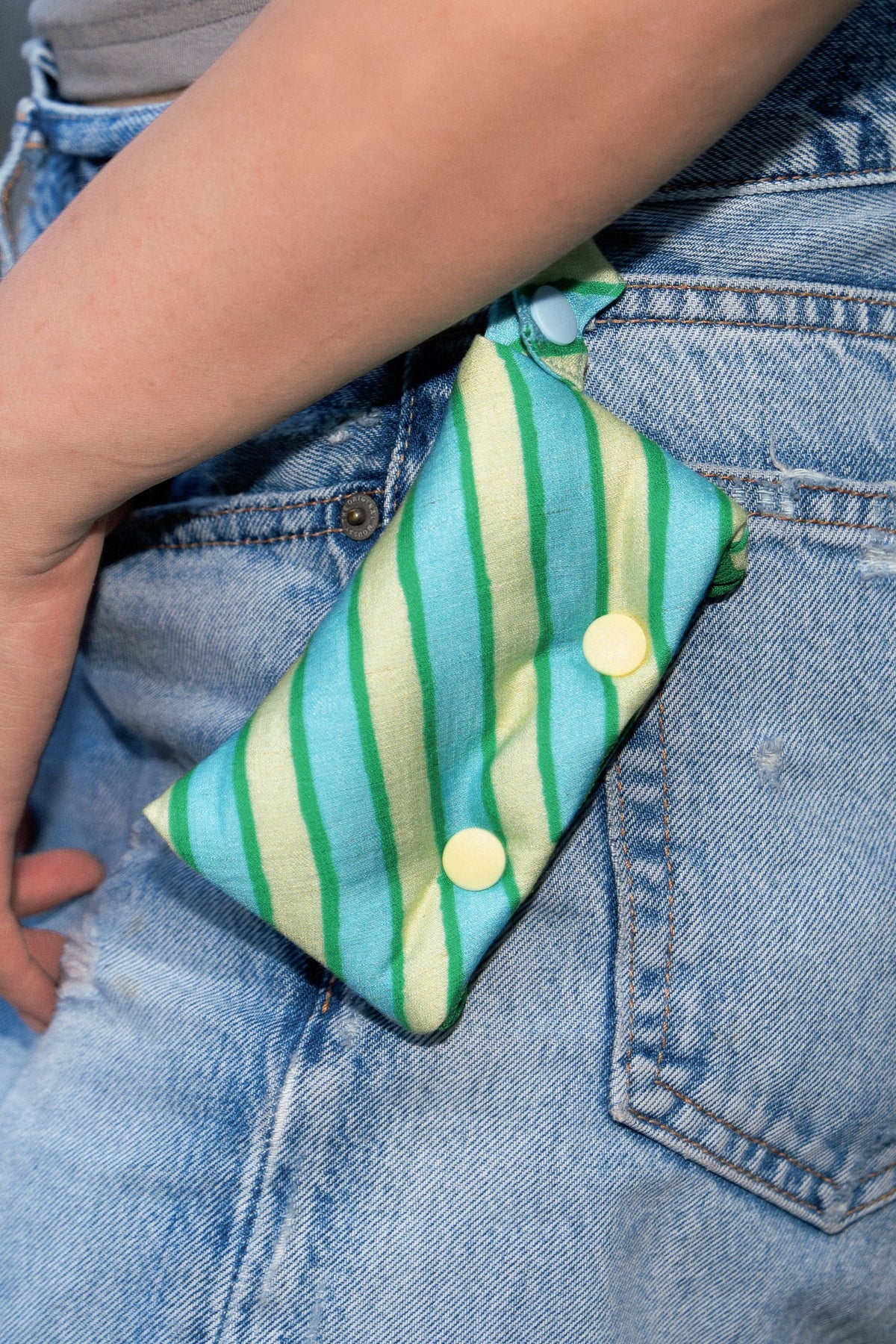 (預購)CHARLIE JOLLY STRIPED POOPIE  POUCH  (拼伴間條拾便袋)